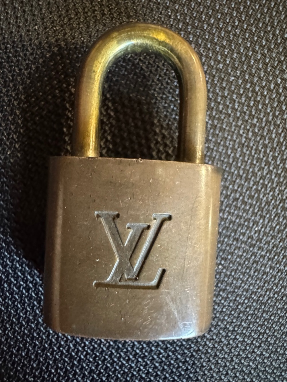 Louis Vuitton #318 Brown Lock with Key - Picture 5 of 10